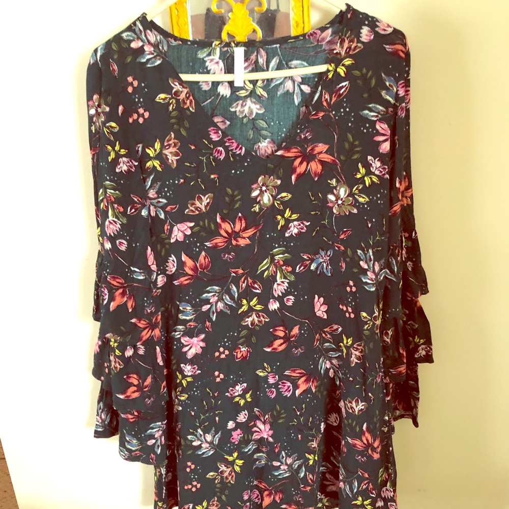 Bell sleeve floral dress